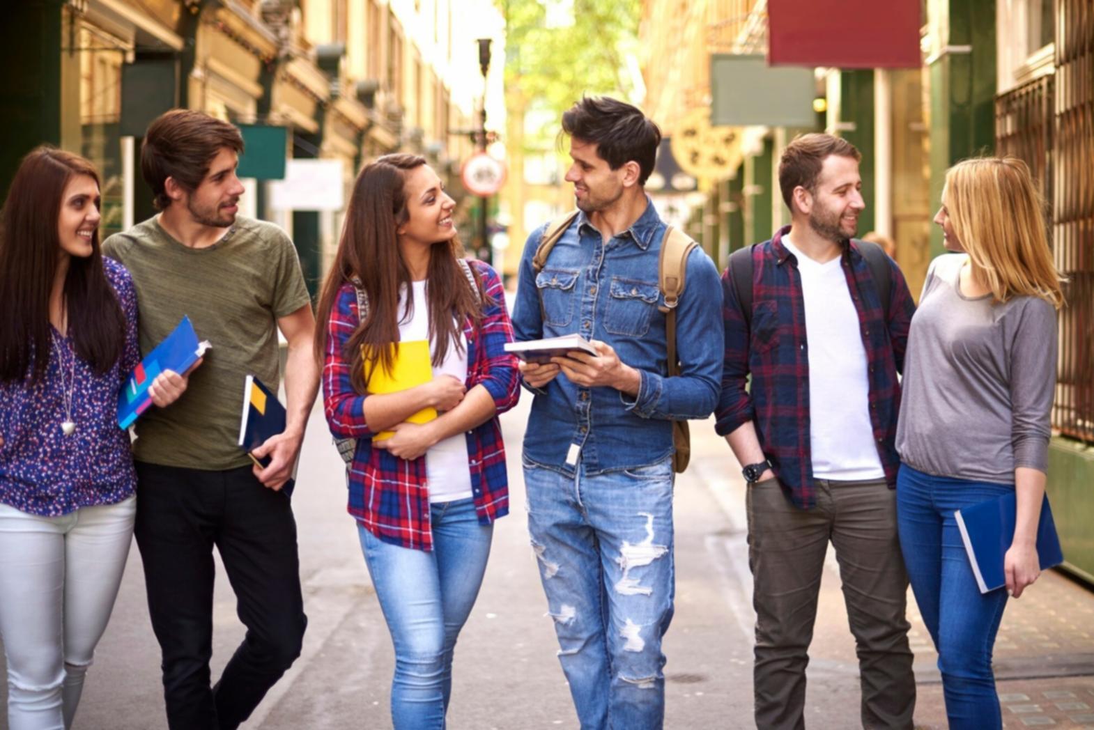 Sesión práctica con análisis de productos financieros reales